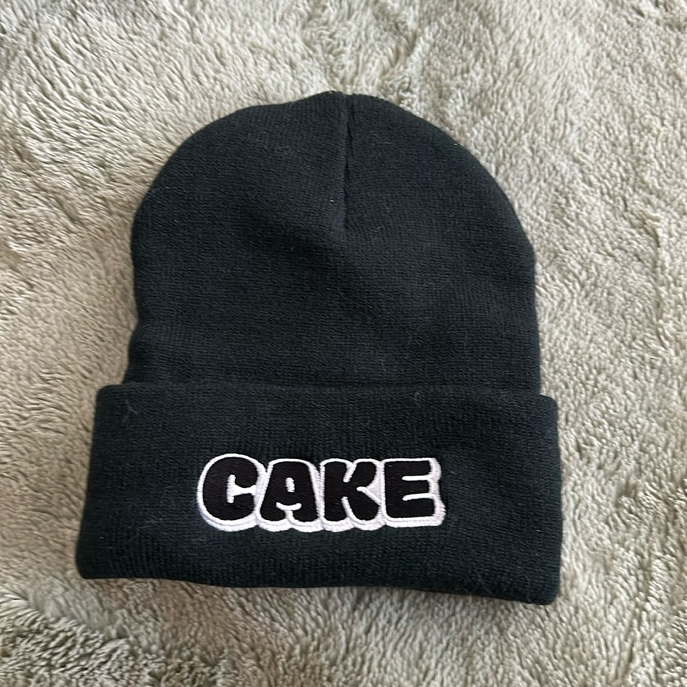 Cake beanie black new